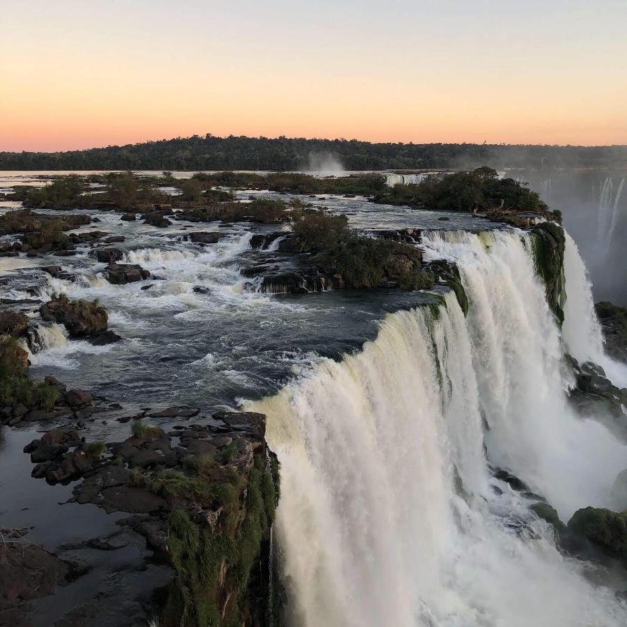 Quarto Privado Em Residencia No Coracao De Foz - Casa E Banheiro Compartilhado Foz do Iguaçu Exterior foto